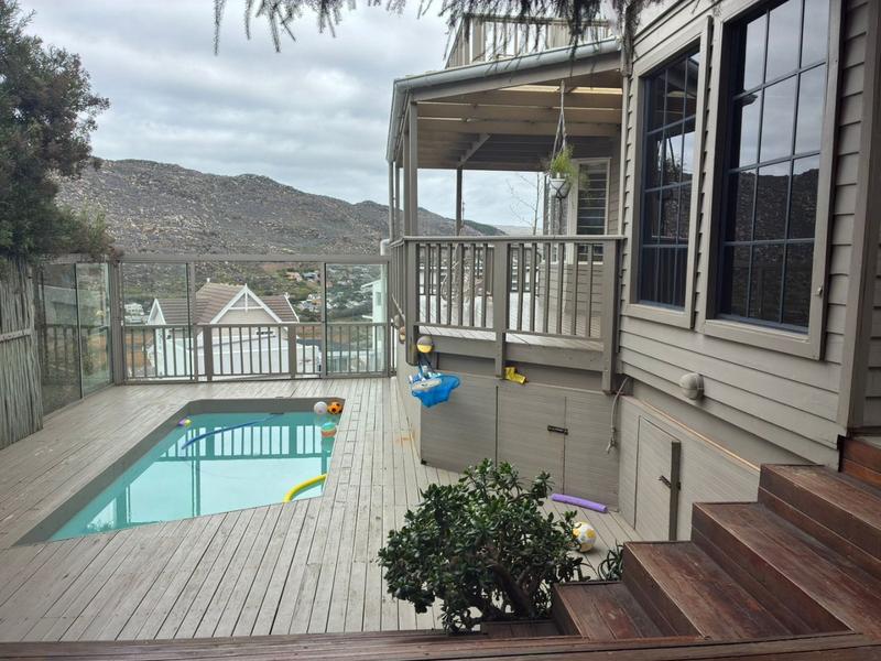 3 Bedroom Property for Sale in Glencairn Heights Western Cape